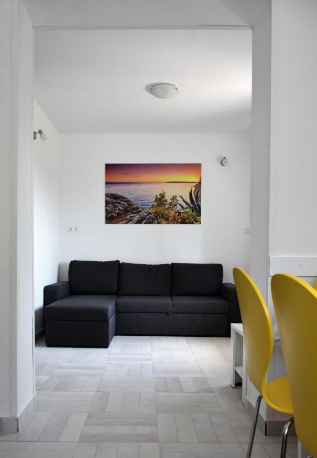 Apartment Meryl Mravince Eksteriør bilde